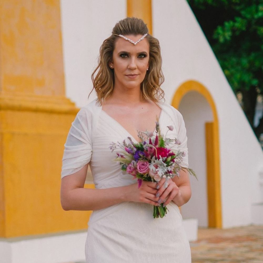 Meet your Posher, Thassia